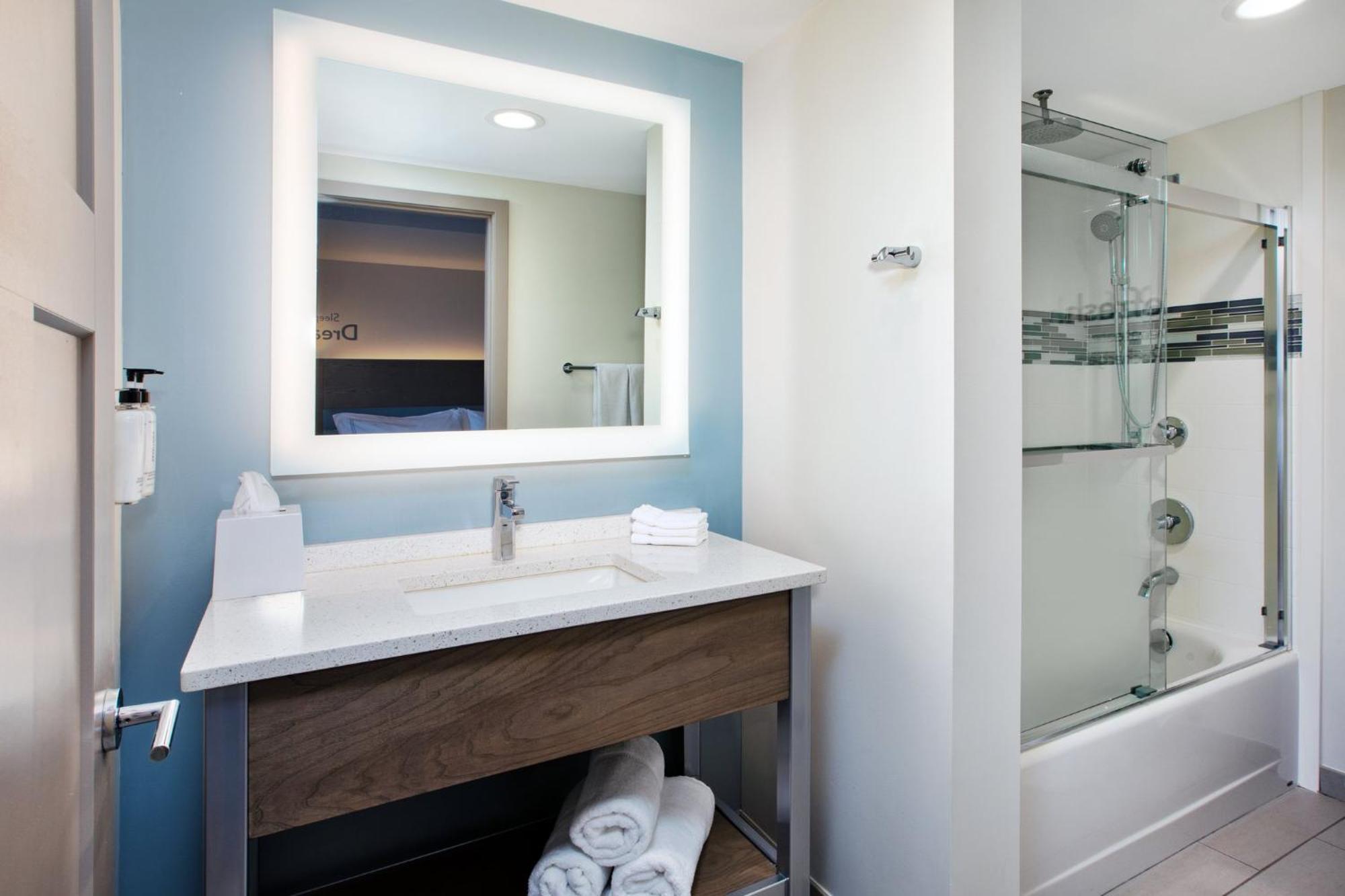 Even Hotel Ann Arbor S - University Area By Ihg Extérieur photo